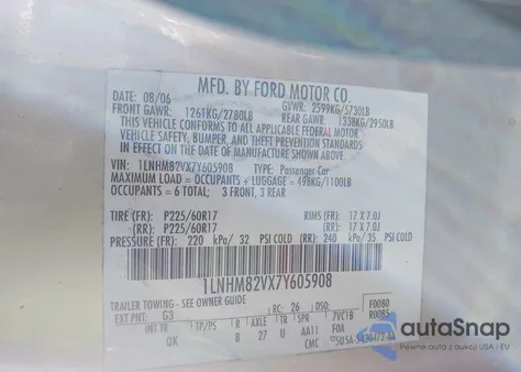 2007 Lincoln Town Car Signature Limited z USA, uszkodzony, nr VIN 1LNHM82VX7Y605908